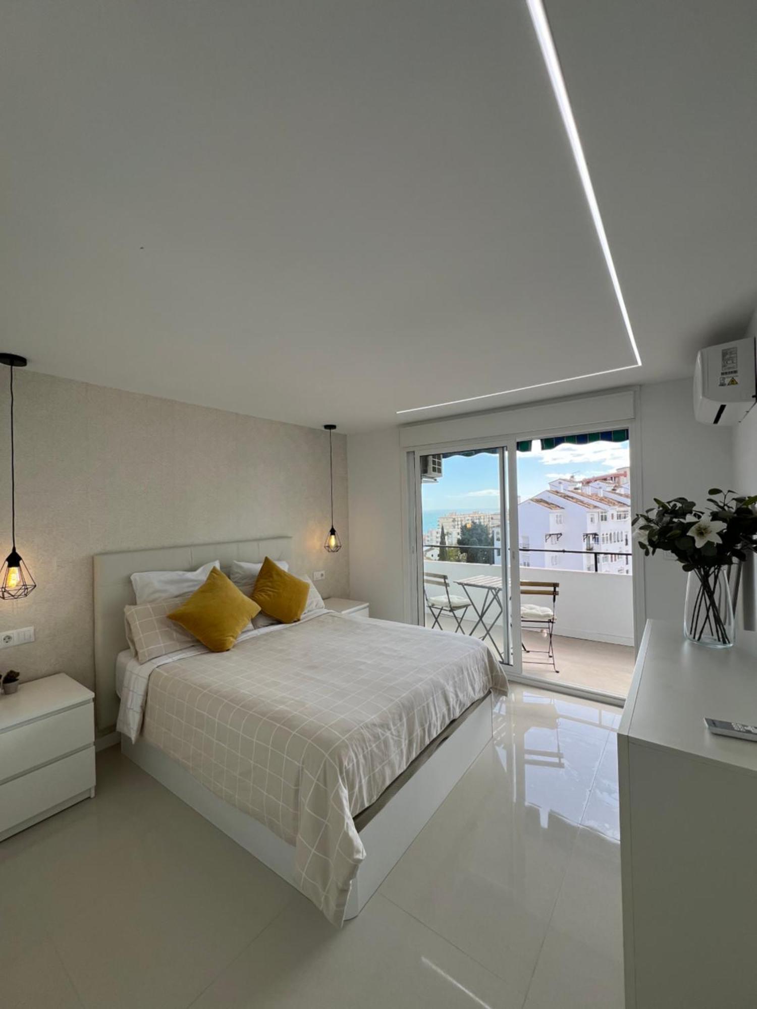 Luxury Bonanza Apartment Беналмадена Екстериор снимка