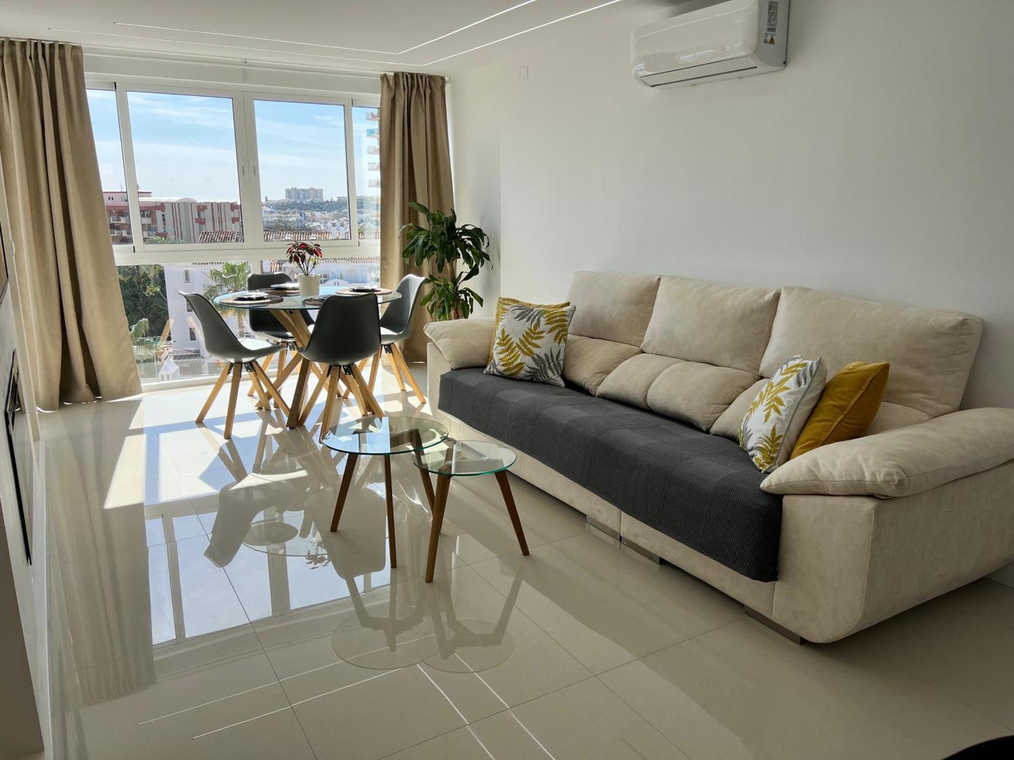 Luxury Bonanza Apartment Беналмадена Екстериор снимка